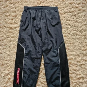 Reebok Trackpants black red Logo Vintage