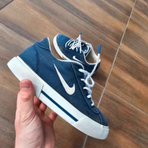 Trampki Nike sneakesy damskie granatowe materiałowe