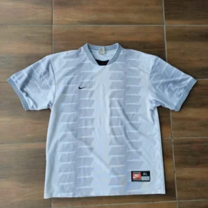 Nike vintage soccer tee biała koszulka