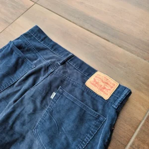 Levi's 514 spodnie sztruksowe granatowe retro